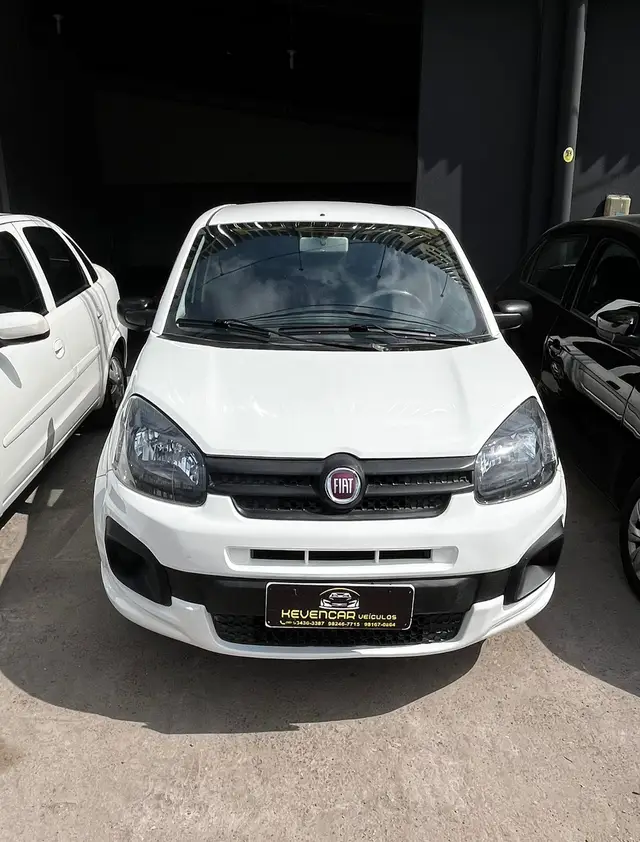 Carro Fiat Uno 2020 Attractive 1.0 8V (Flex) 4p