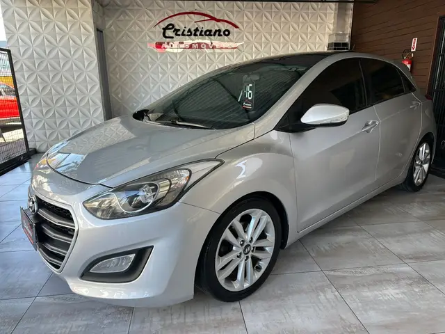 Carro Hyundai i30 2016 I30 1.8 16V MPI (Básico+Teto)