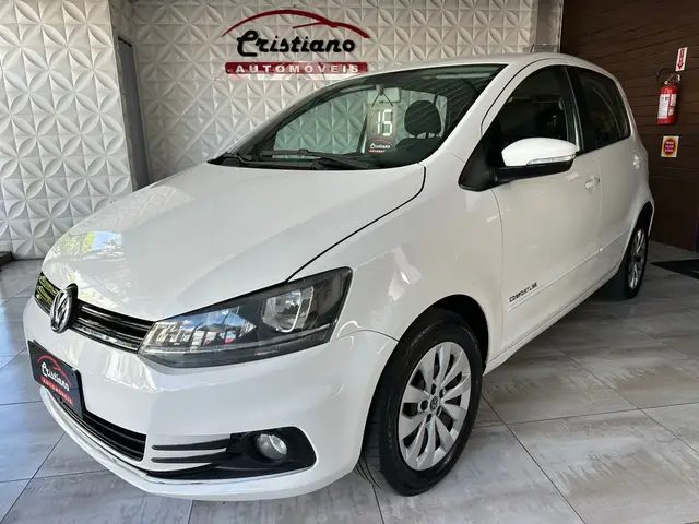 Carro Volkswagen Fox 2015 Comfortline 1.0 TEC (Flex)