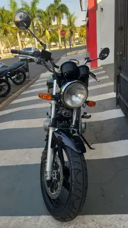 Moto Suzuki Gs 500 2008 E