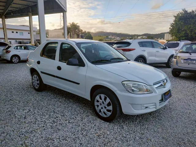 Carro Chevrolet Prisma 2009 Joy 1.4 (Flex)