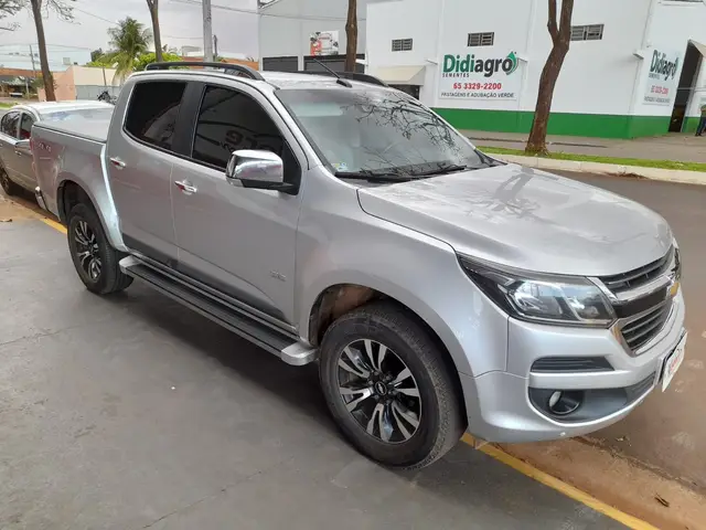 Carro Chevrolet S10 Cabine Dupla 2018 S10 2.5 ECOTEC SIDI LTZ 4WD (Cabine Dupla) (Aut)