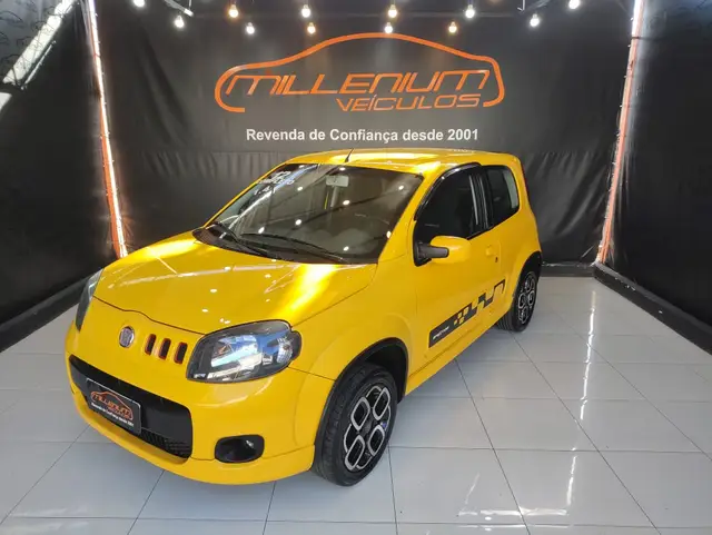Carro Fiat Uno 2012 Sporting 1.4 8V (Flex) 2p