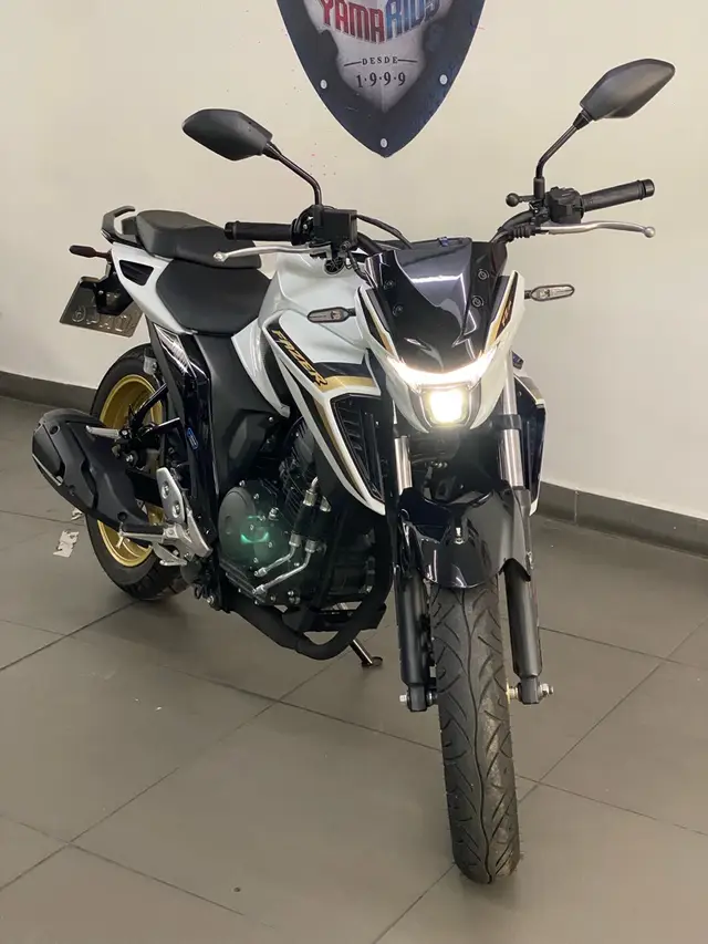 Moto Yamaha Fazer FZ25 2025 Connected