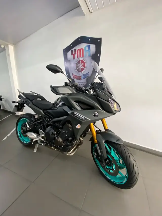 Moto Yamaha MT-09  2023 Tracer 900 GT