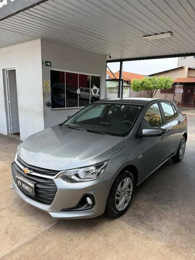 Carro Chevrolet Onix 2025 LT 1.0