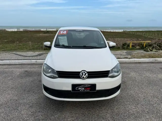 Carro Volkswagen Fox 2014 1.0 TEC (Flex) 4p