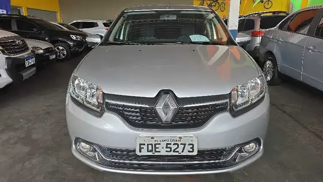 Carro Renault Logan 2014 Dynamique 1.6 8V