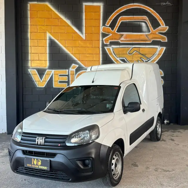 Carro Fiat Fiorino 2022 Furgão 1.4 Working (Flex)