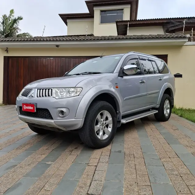 Carro Mitsubishi Pajero Dakar 2013 3.5 HPE 4WD (aut)(Flex)