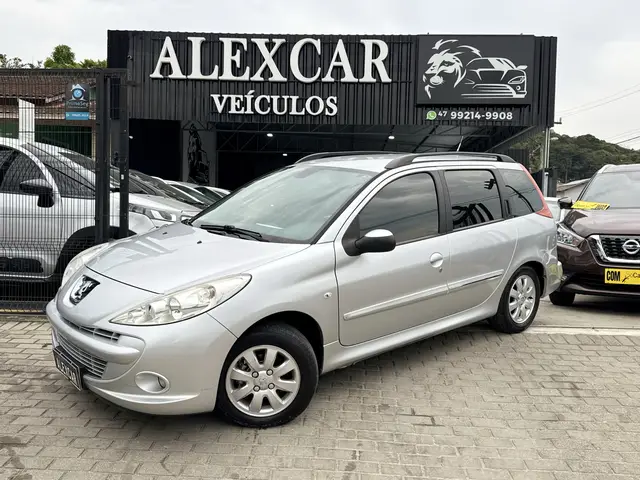 Carro Peugeot 207 SW 2012 XR S 1.4 8V (flex)
