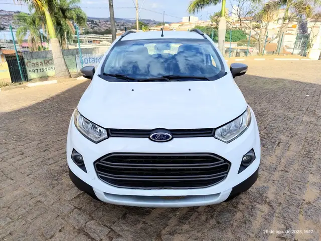Carro Ford EcoSport 2015 Ecosport Freestyle Powershift 2.0 16V (Flex)