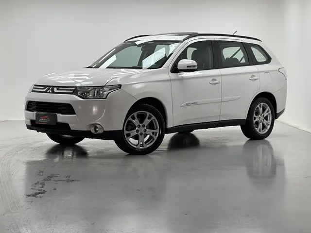 Carro Mitsubishi Outlander 2015 2.0 16V CVT