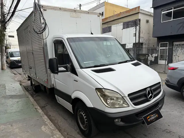 Carro Mercedes-Benz Sprinter 2013 Chassi 311 CDI