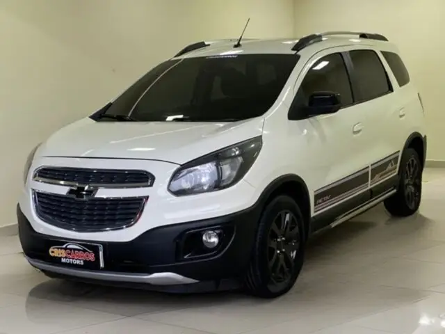 Carro Chevrolet Spin 2017 Activ 1.8 (Flex) (Aut)