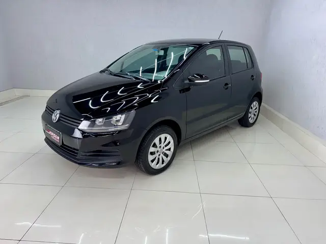 Carro Volkswagen Fox 2017 1.0 MPI Trendline (Flex)