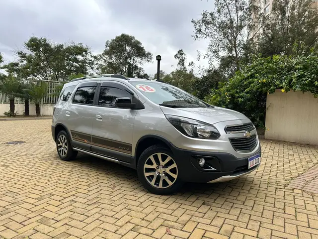 Carro Chevrolet Spin 2016 Activ 1.8 (Flex) (Aut)