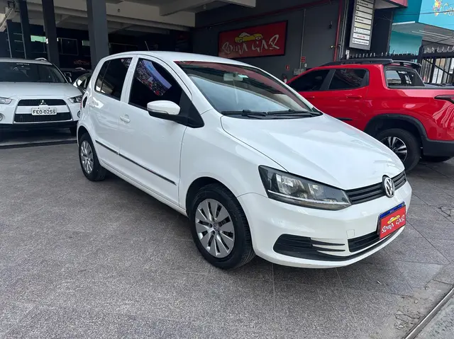 Carro Volkswagen Fox 2015 Trendline 1.6 MSI (Flex)