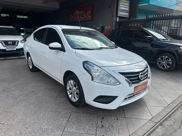 Carro Nissan Versa 2018 1.6 16V SV FlexStart CVT (Flex)