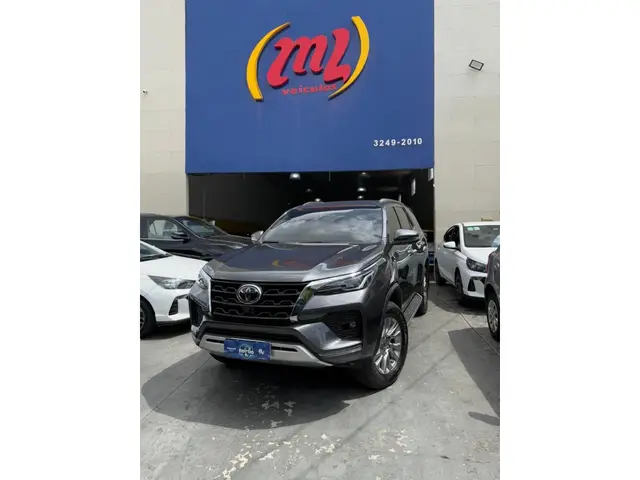 Carro Toyota SW4 2024 SRX 2.8 Turbodiesel 4x4 (Aut.) (7 Lugares)