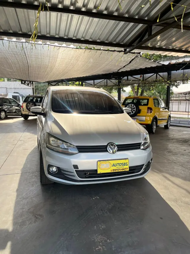 Carro Volkswagen Fox 2017 1.6 MSI Trendline (Flex)