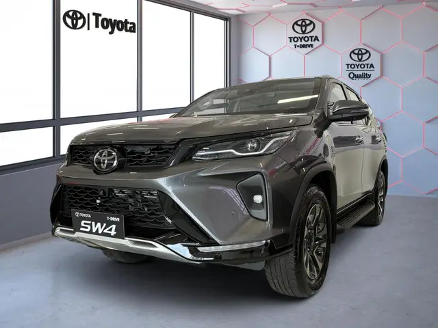 Carro Toyota SW4 2025 SRX Platinum 2.8 Turbodiesel 4x4 (Aut.) (7 Lugares)