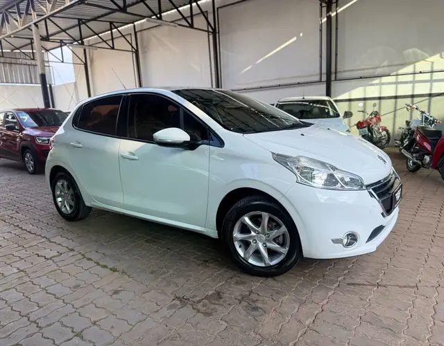 Carro Peugeot 208 2015 Active Pack 1.5 8V (Flex)