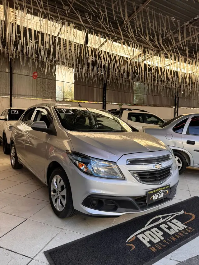 Carro Chevrolet Onix 2015 1.4 LT SPE/4