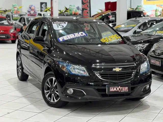 Carro Chevrolet Onix 2015 1.4 LTZ SPE/4 (Aut)