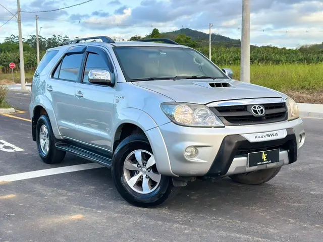 Carro Toyota Hilux SW4 2006 SRV 4x4 3.0 Turbo