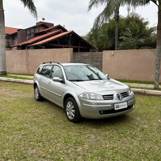 Carro Renault Megane Grand Tour 2013 Mégane Grand Tour Dynamique 1.6 16V (flex)