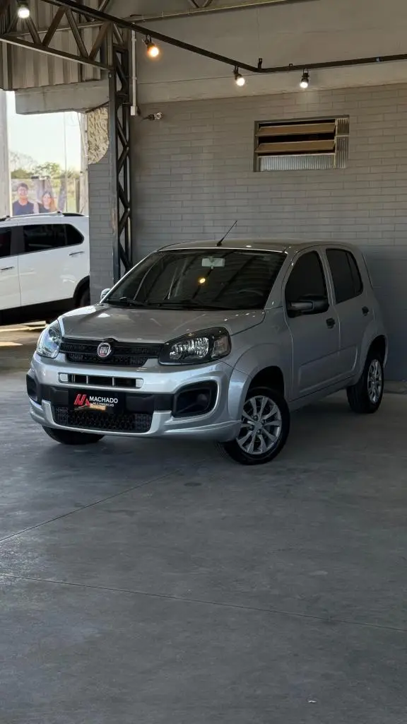 Carro Fiat Uno 2021 Attractive 1.0