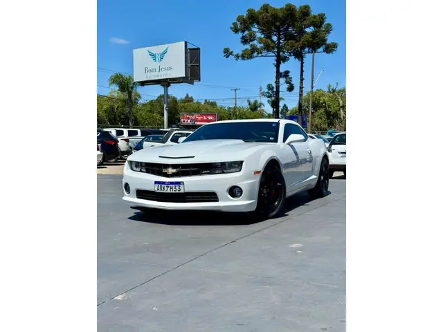 Carro Chevrolet Camaro 2011 SS 6.2
