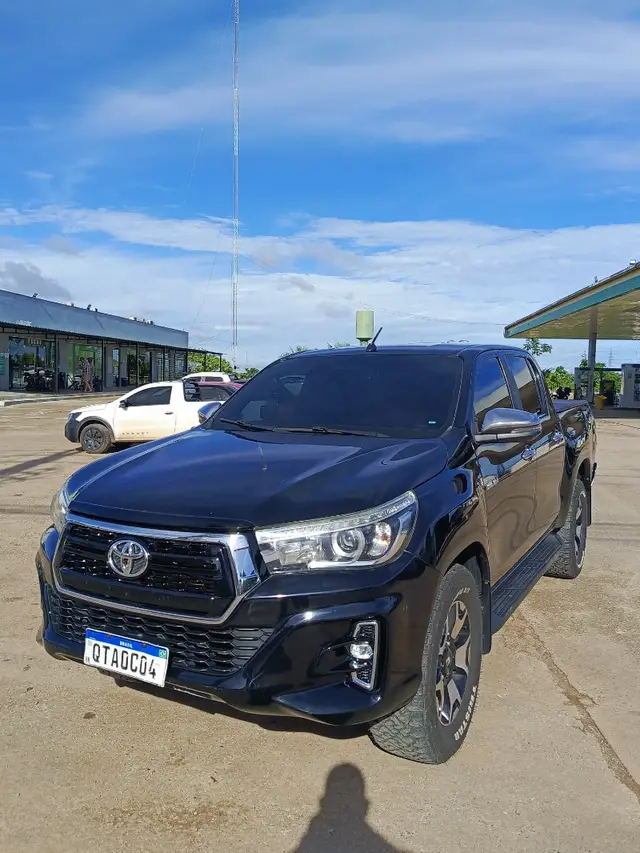 Carro Toyota Hilux Cabine Dupla 2019 Hilux 2.8 TDI CD SRX 50th 4x4 (Aut)