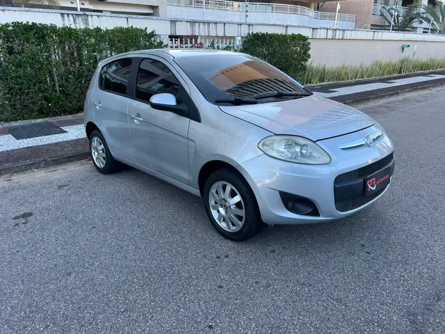 Carro Fiat Palio 2013 Attractive 1.0 8V (Flex)