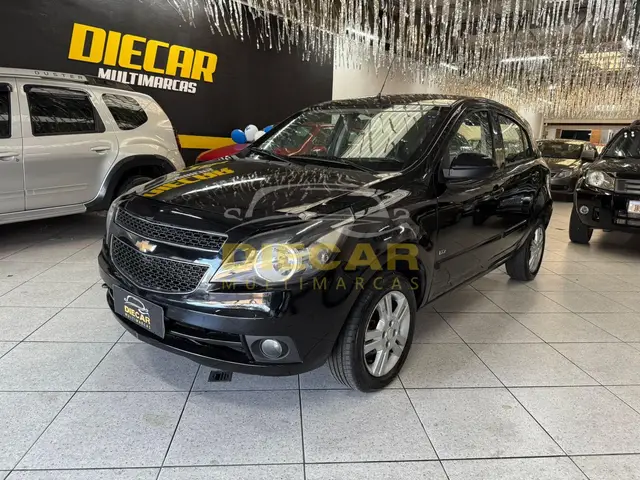 Carro Chevrolet Agile 2011 LT 1.4 8V (Flex)