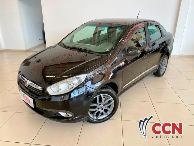 Carro Fiat Grand Siena 2013 Essence 1.6 16V (Flex)
