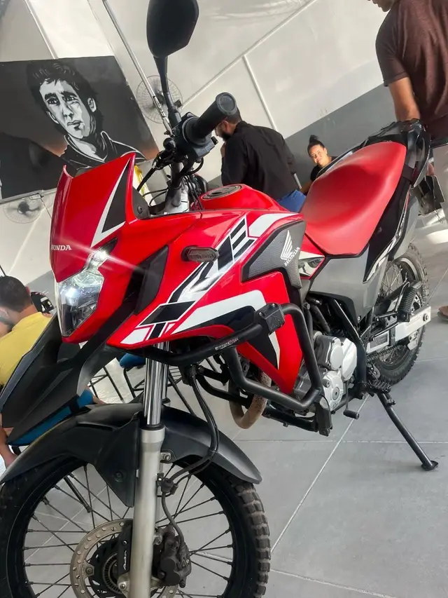 Moto Honda XRE 300 2022 Rally (Flex)