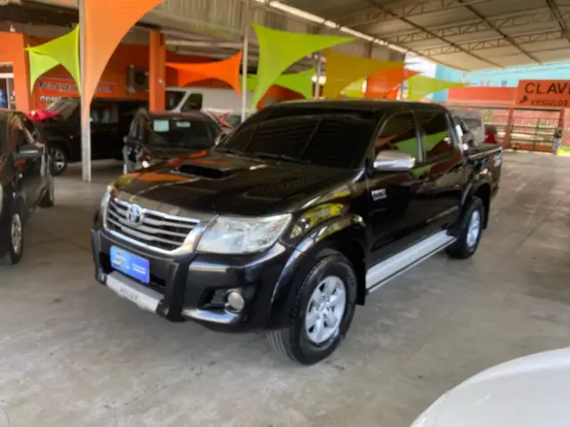Carro Toyota Hilux Cabine Dupla 2013 Hilux 3.0 TDI 4x4 CD SRV (Aut)