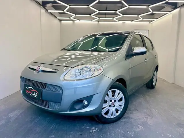 Carro Fiat Palio 2013 Attractive 1.0 8V (Flex)