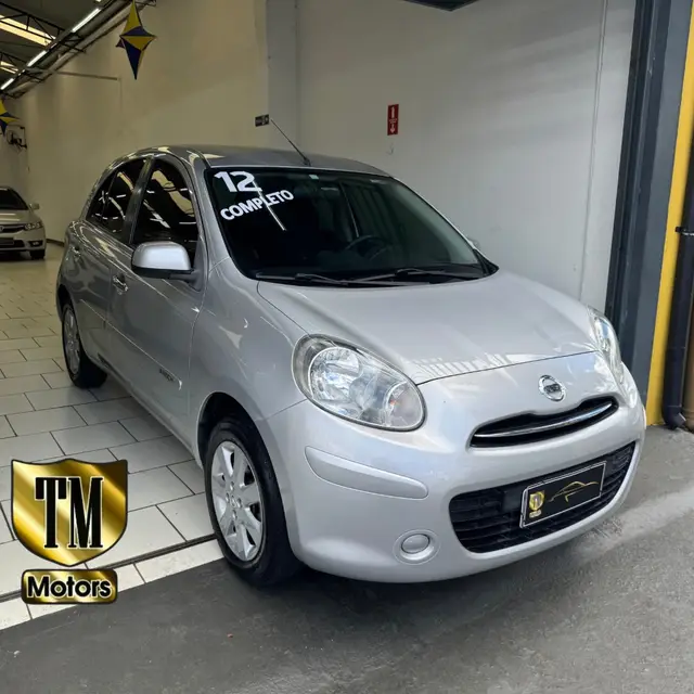 Carro Nissan March 2012 1.6 16V SV (Flex)