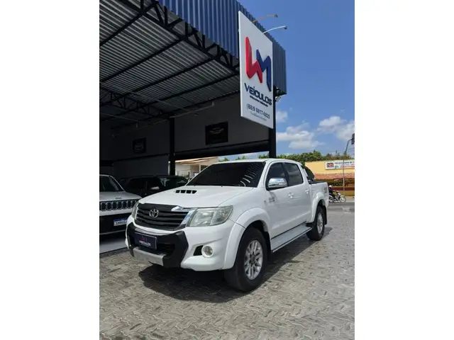 Carro Toyota Hilux Cabine Dupla 2014 Hilux 3.0 TDI 4x4 CD SR (Aut)