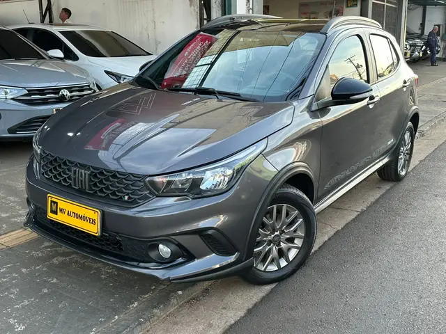 Carro Fiat Argo 2022 Trekking 1.3 (Flex)