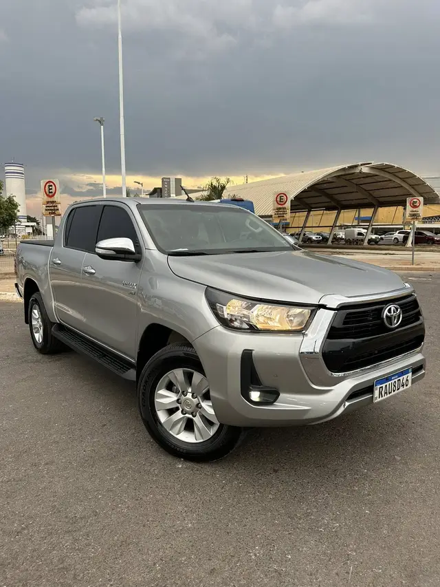 Carro Toyota Hilux Cabine Dupla 2021 SRV 2.7 CD 4x4 (Flex) (Aut)