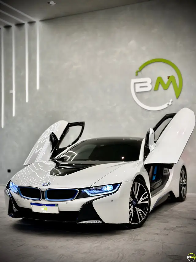Carro BMW i8 2015 1.5 Hybrid