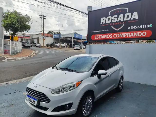 Carro Ford New Fiesta Sedan 2015 1.6 Titanium PowerShift (Flex)