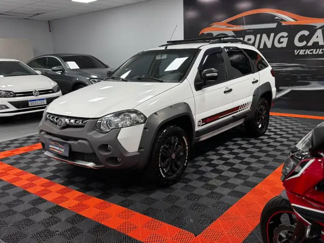 Carro Fiat Weekend 2015 Adventure Locker 1.8 8V (Flex)