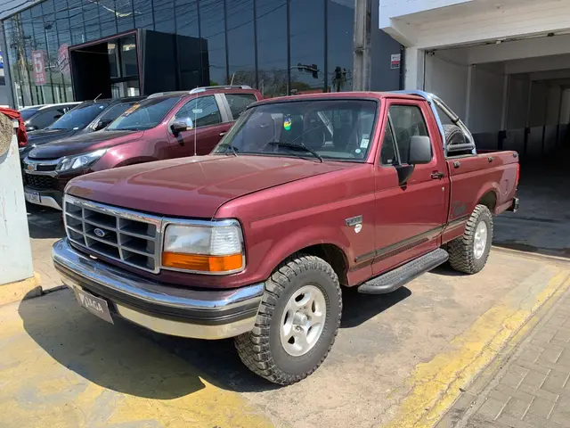 Carro Ford F-1000 1997 F1000 XLT 4x2 4.9 i (Cab Simples)