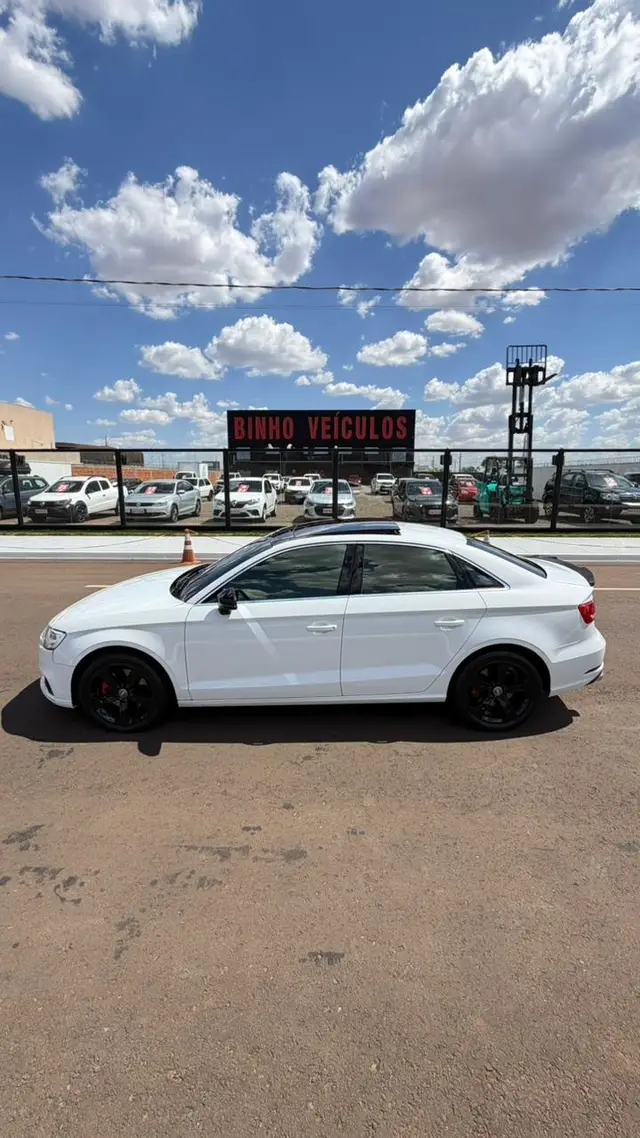 Carro Audi A3 2018 2.0 TFSI Ambition S Tronic