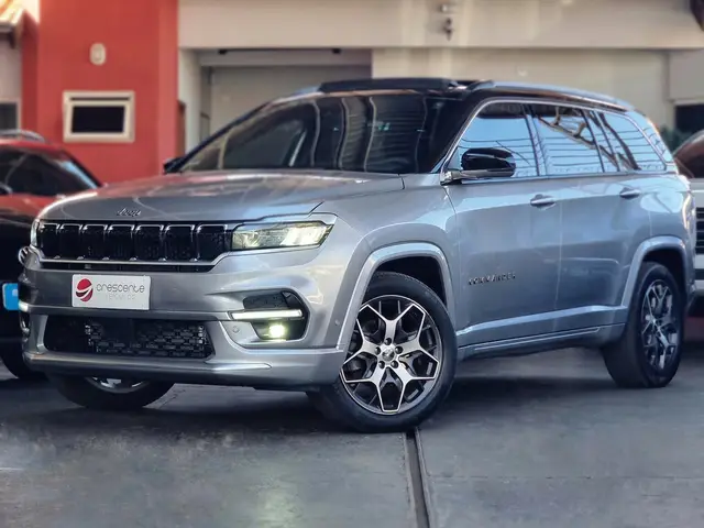 Carro Jeep Commander 2023 Overland 1.3 T270